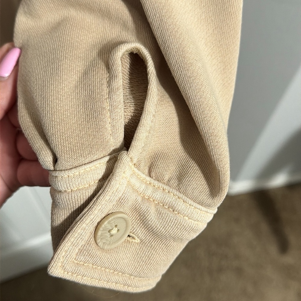 American Eagle Cream Tan button up shacket jacket - Picture 5 of 5